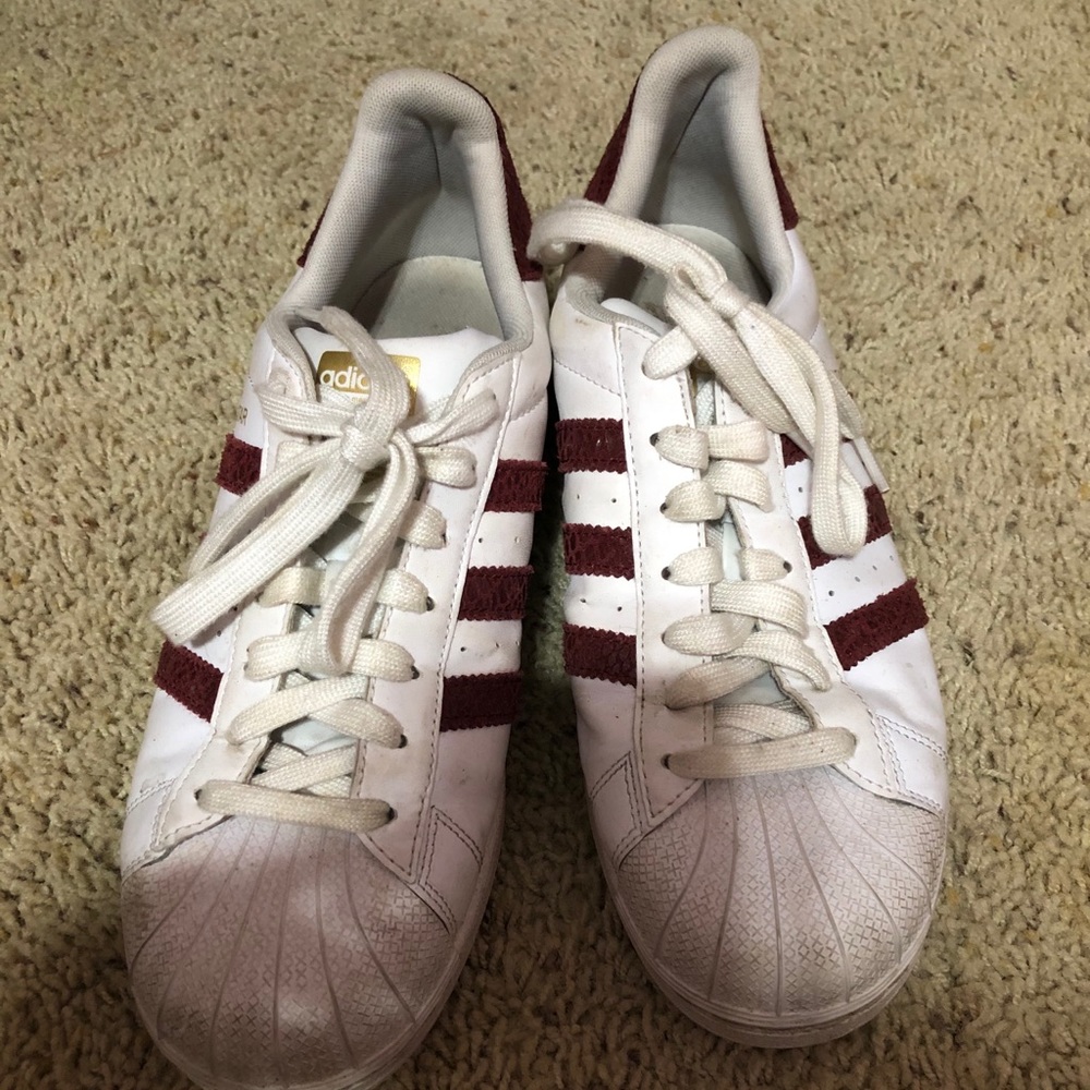 Adidas tennis shoes